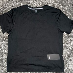 Lululemon T-Shirt NWT